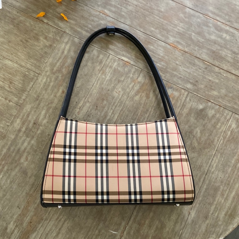 faux Burberry shoulder bag